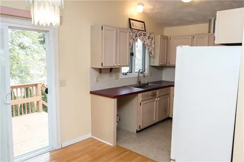 5 Barnes Avenue Johnston RI 02919