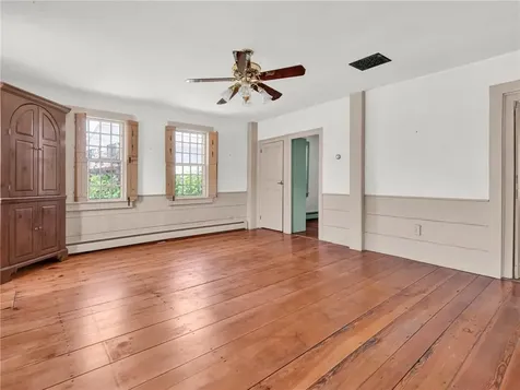 383 Putnam Pike Glocester RI 02829