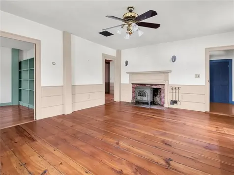 383 Putnam Pike Glocester RI 02829