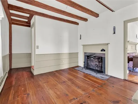 383 Putnam Pike Glocester RI 02829