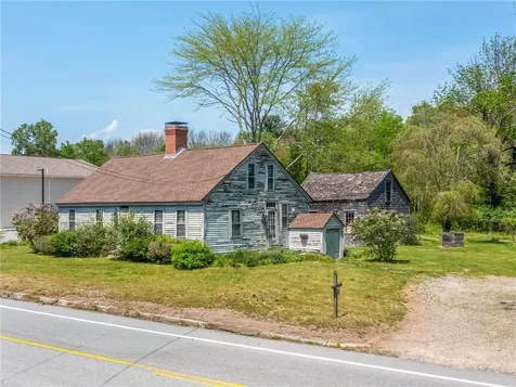 383 Putnam Pike Glocester RI 02829