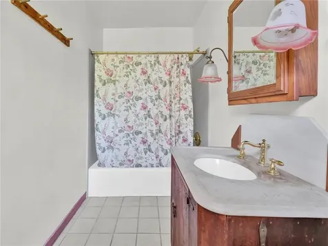 383 Putnam Pike Glocester RI 02829