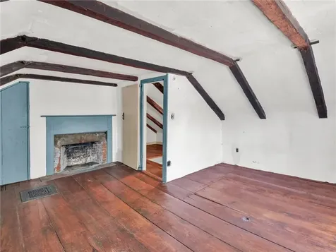383 Putnam Pike Glocester RI 02829