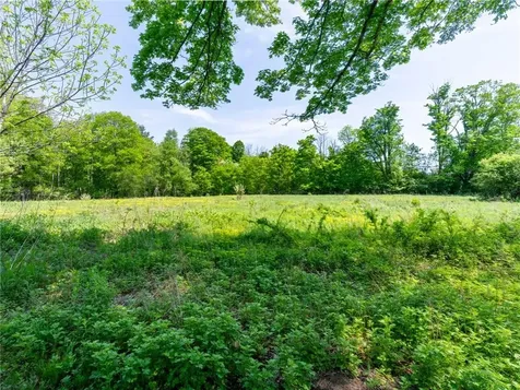 383 Putnam Pike Glocester RI 02829
