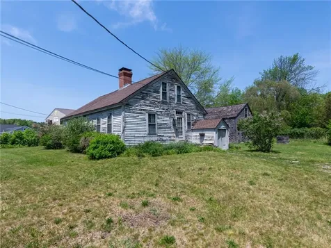 383 Putnam Pike Glocester RI 02829