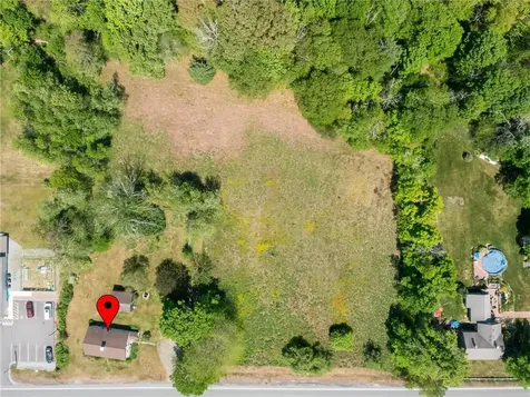 383 Putnam Pike Glocester RI 02829