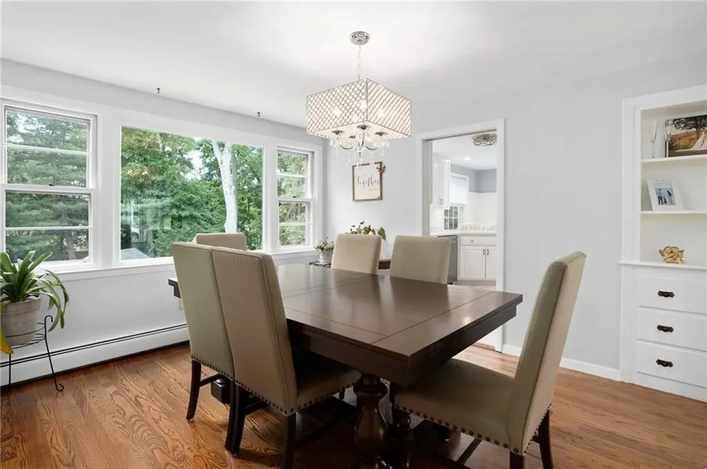 198 Northbridge Avenue Warwick RI 02886