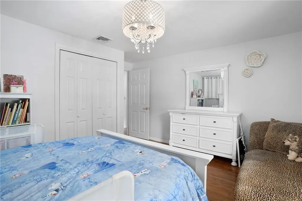 198 Northbridge Avenue Warwick RI 02886