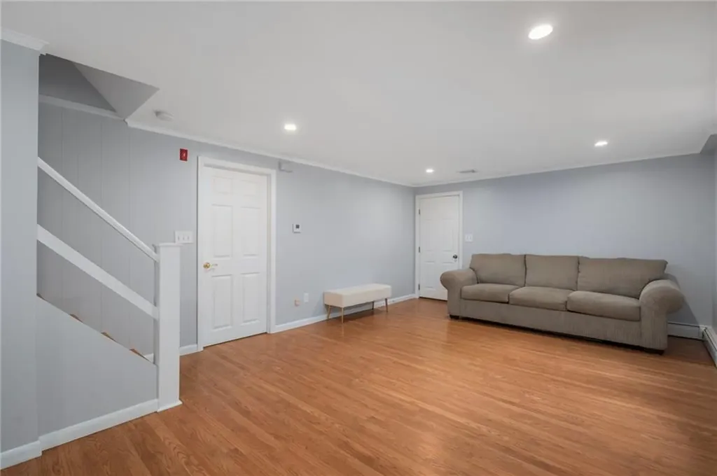 198 Northbridge Avenue Warwick RI 02886