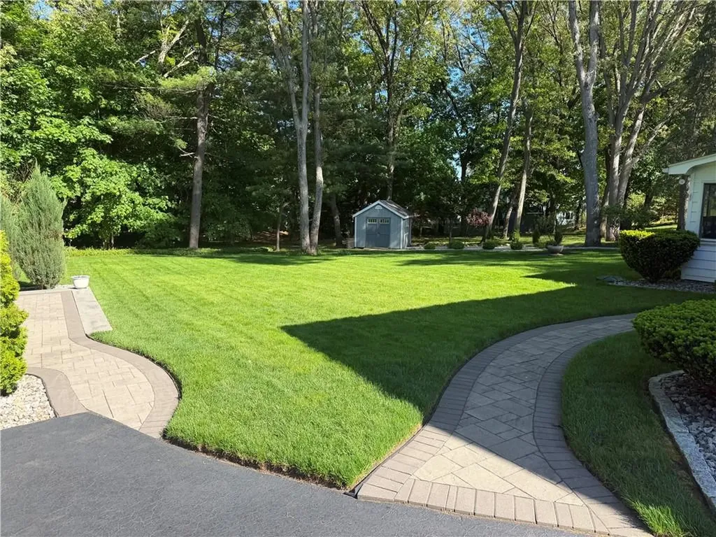 198 Northbridge Avenue Warwick RI 02886