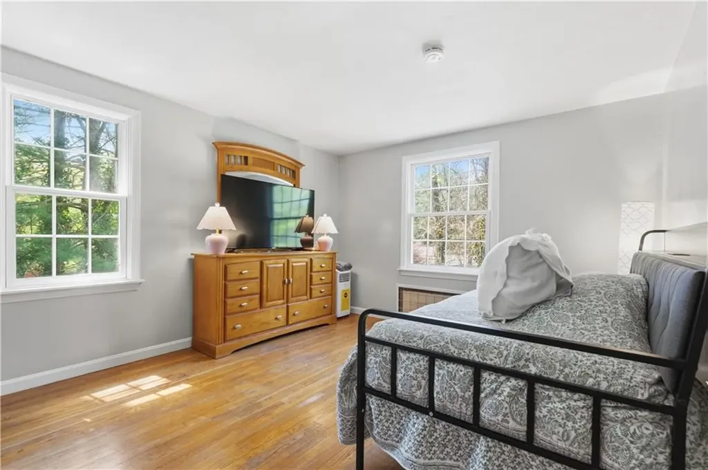 10 Lofty Heights Road Westerly RI 02891