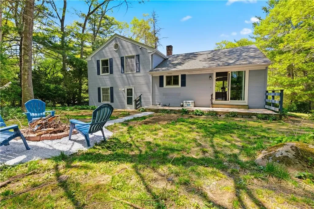 10 Lofty Heights Road Westerly RI 02891