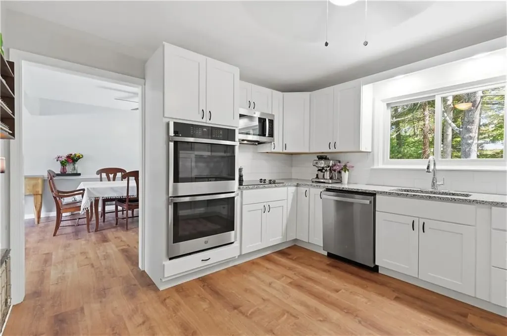 10 Lofty Heights Road Westerly RI 02891