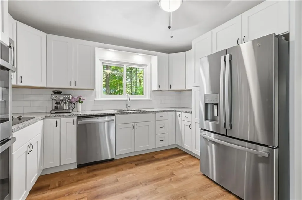 10 Lofty Heights Road Westerly RI 02891