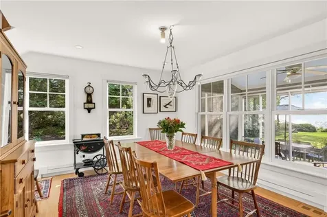 59 High Hill Road Tiverton RI 02878
