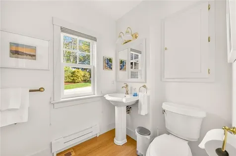59 High Hill Road Tiverton RI 02878