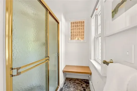 59 High Hill Road Tiverton RI 02878