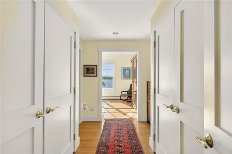 59 High Hill Road Tiverton RI 02878