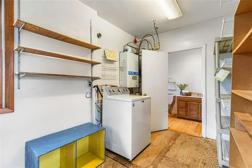 28 Byway Road Barrington RI 02806