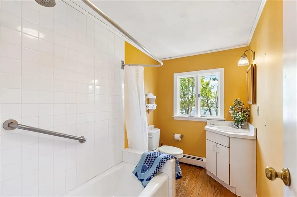 28 Byway Road Barrington RI 02806