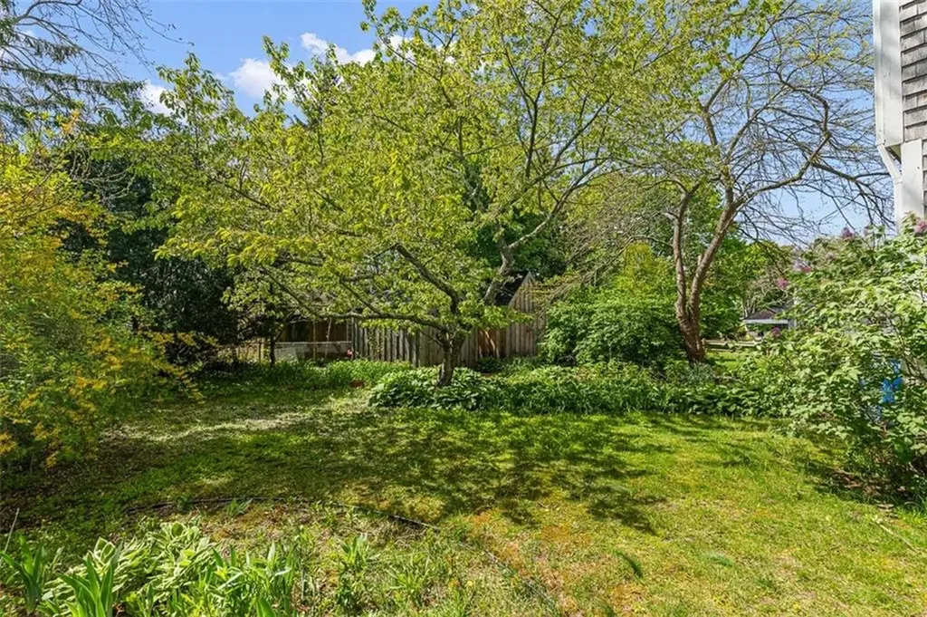 28 Byway Road Barrington RI 02806
