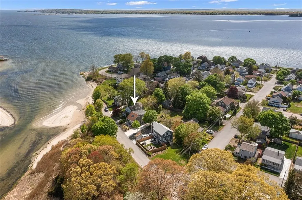 28 Byway Road Barrington RI 02806