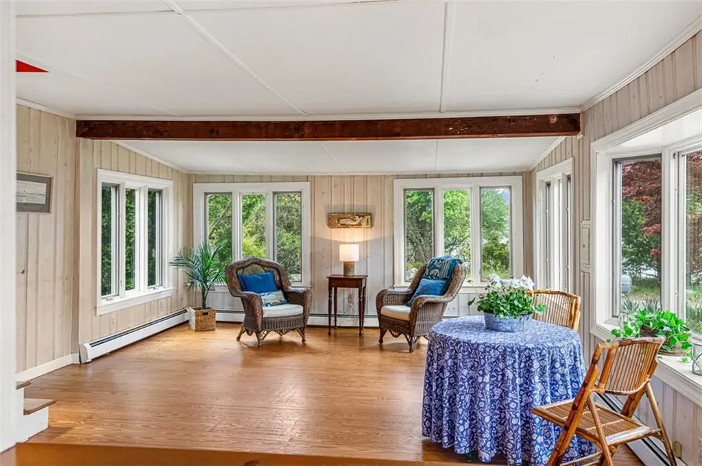 28 Byway Road Barrington RI 02806