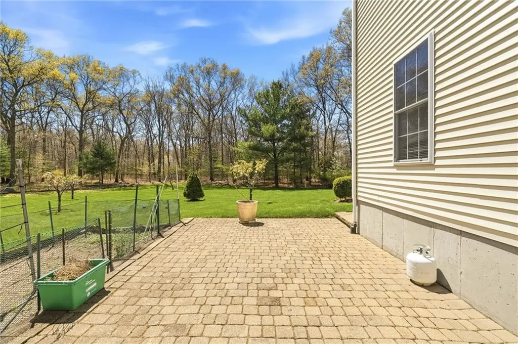 144 Burnside Avenue Seekonk MA 02771