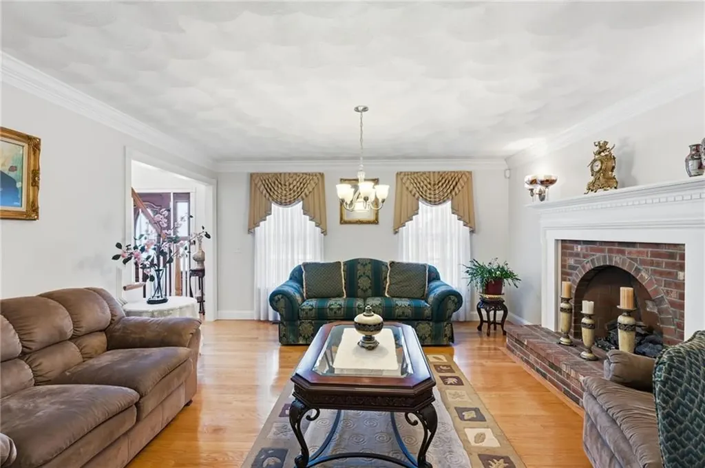144 Burnside Avenue Seekonk MA 02771