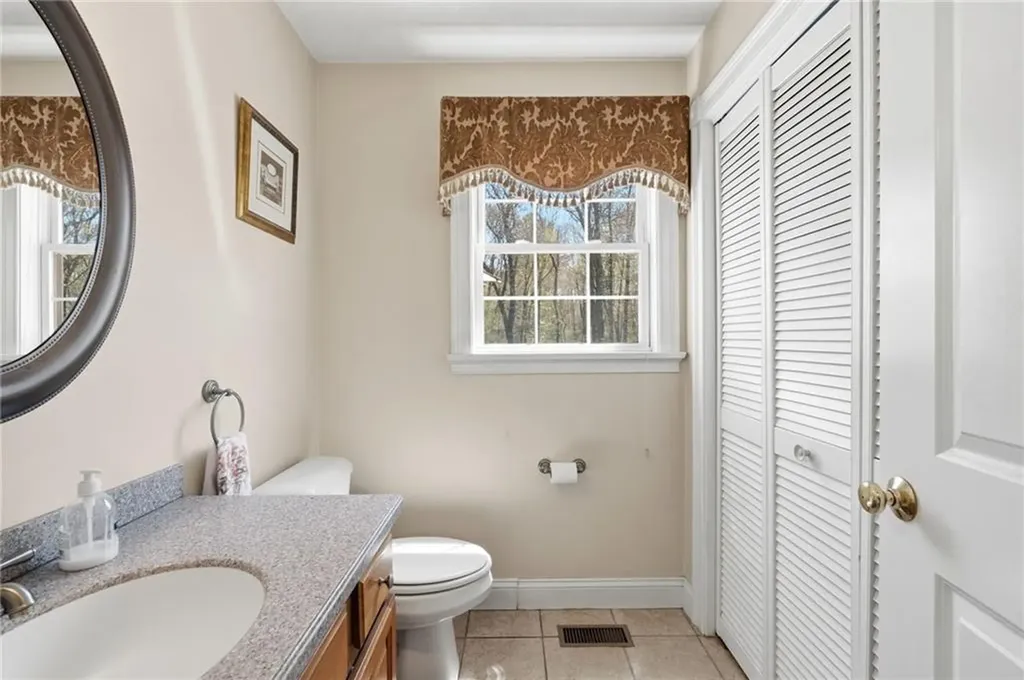 144 Burnside Avenue Seekonk MA 02771