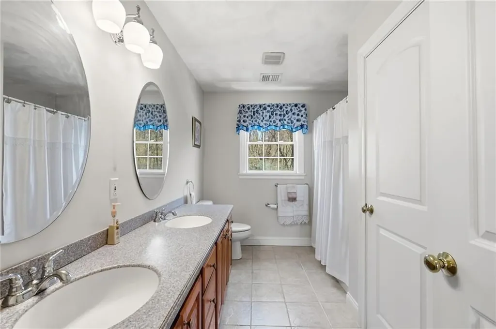 144 Burnside Avenue Seekonk MA 02771