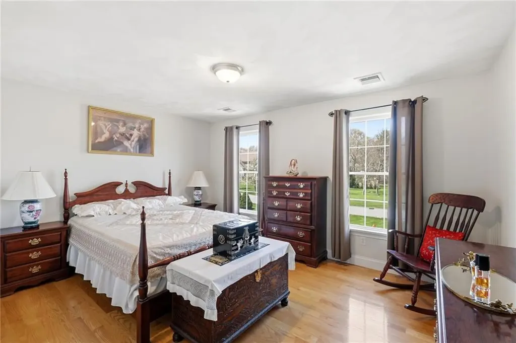 144 Burnside Avenue Seekonk MA 02771