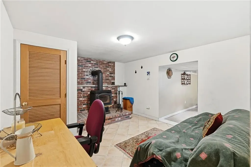 144 Burnside Avenue Seekonk MA 02771