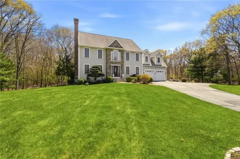 144 Burnside Avenue Seekonk MA 02771