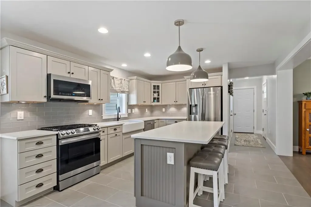 1619 A Ministerial Road South Kingstown RI 02879