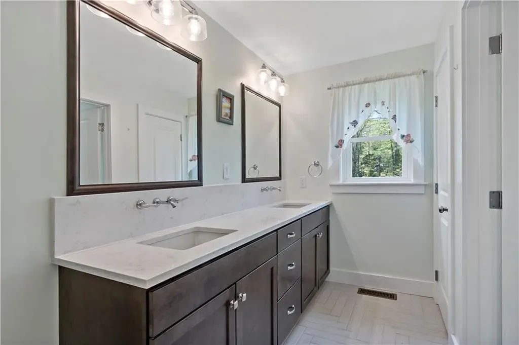 1619 A Ministerial Road South Kingstown RI 02879