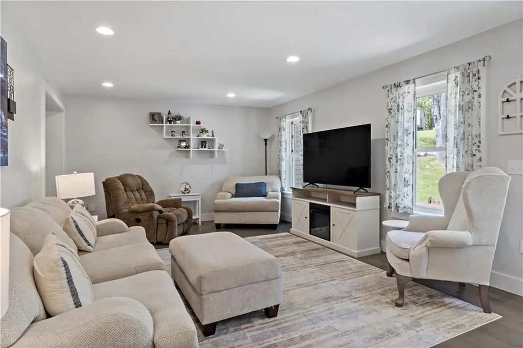 1619 A Ministerial Road South Kingstown RI 02879