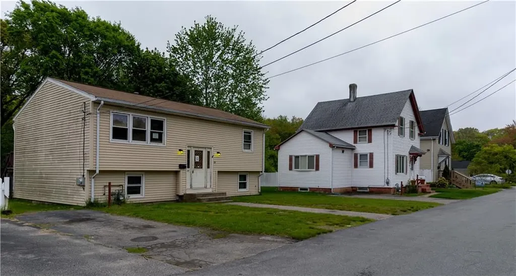 64 Perkins Avenue Cranston RI 02910