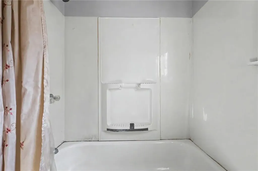 87 Easton Avenue Warwick RI 02889