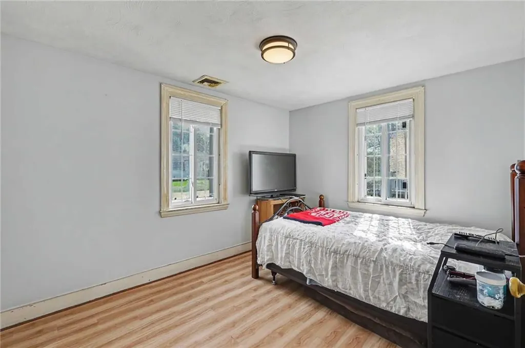 87 Easton Avenue Warwick RI 02889