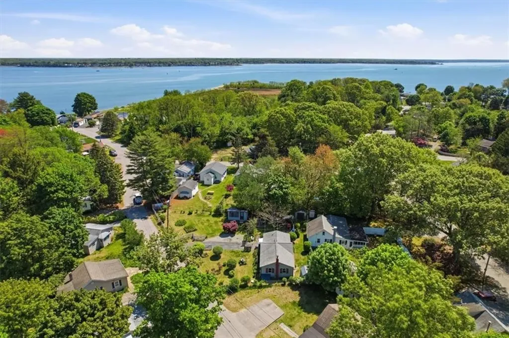 50 Lane 2 Warwick RI 02888