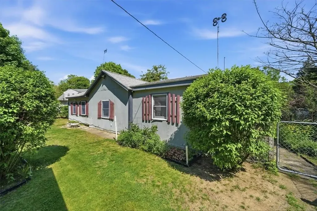 50 Lane 2 Warwick RI 02888