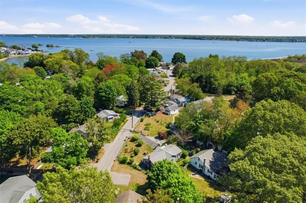 50 Lane 2 Warwick RI 02888
