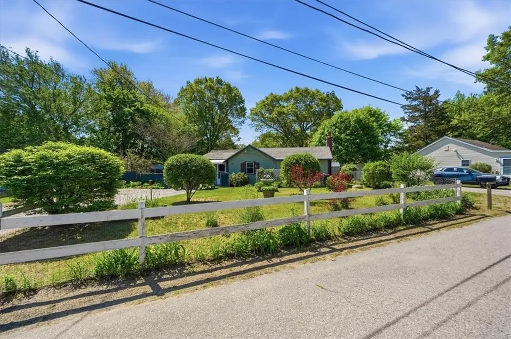 50 Lane 2 Warwick RI 02888