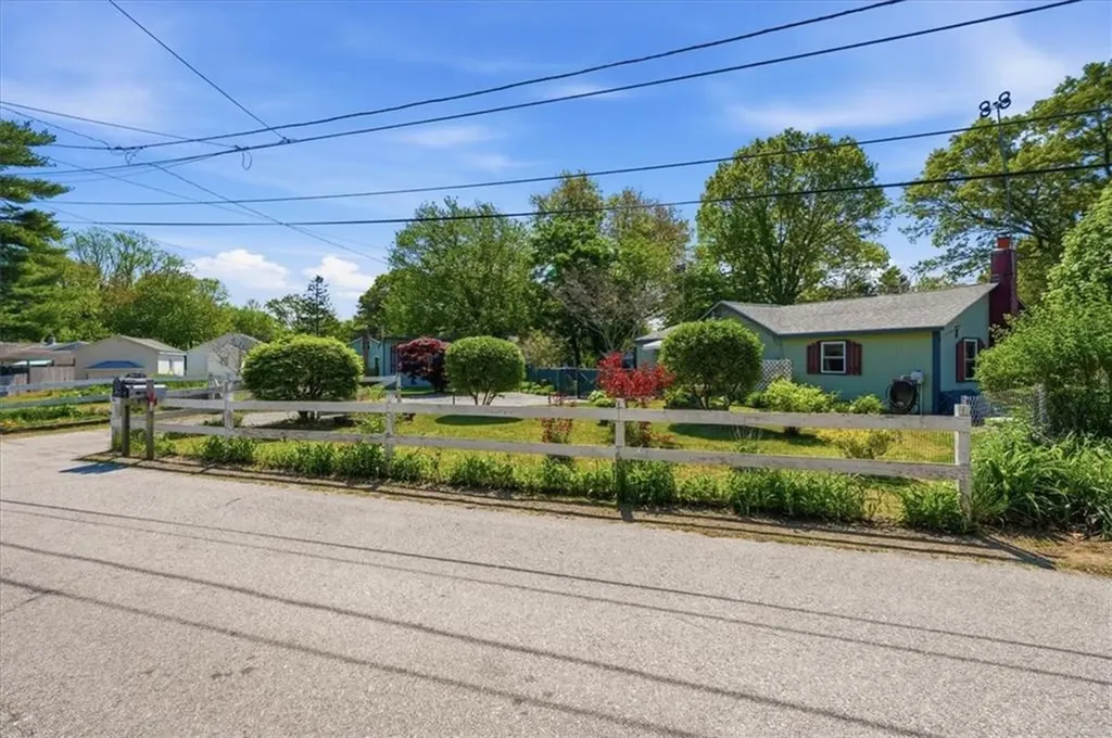 50 Lane 2 Warwick RI 02888