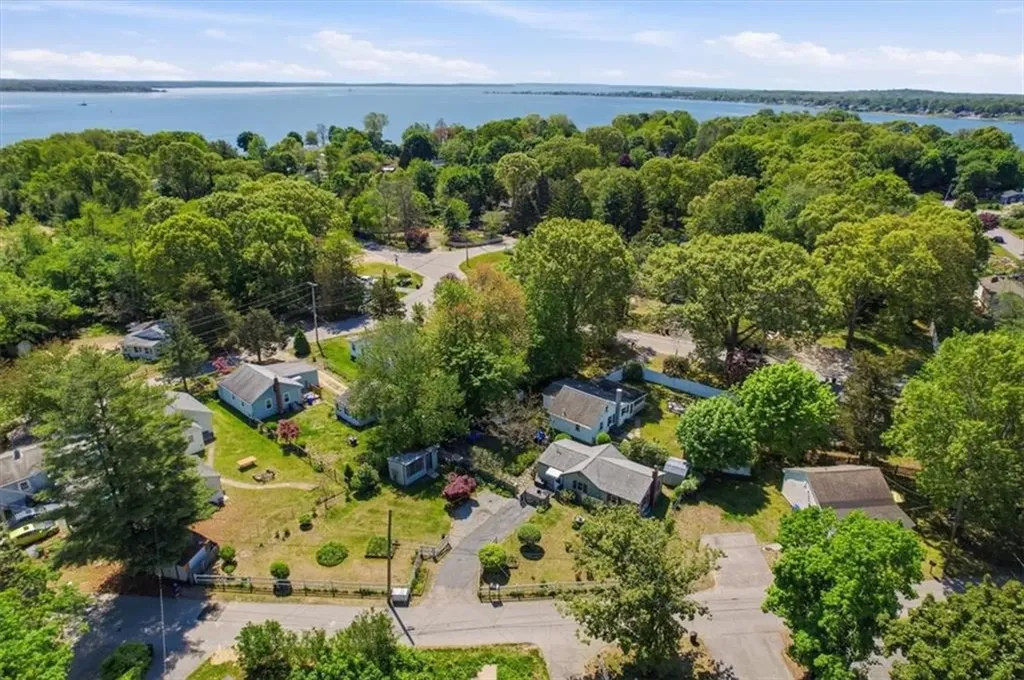 50 Lane 2 Warwick RI 02888