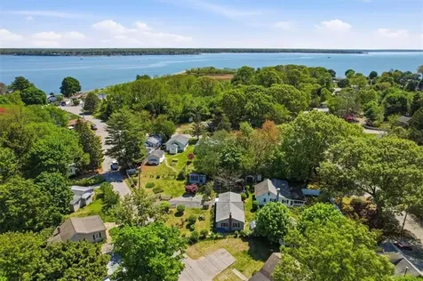 50 Lane 2 Warwick RI 02888