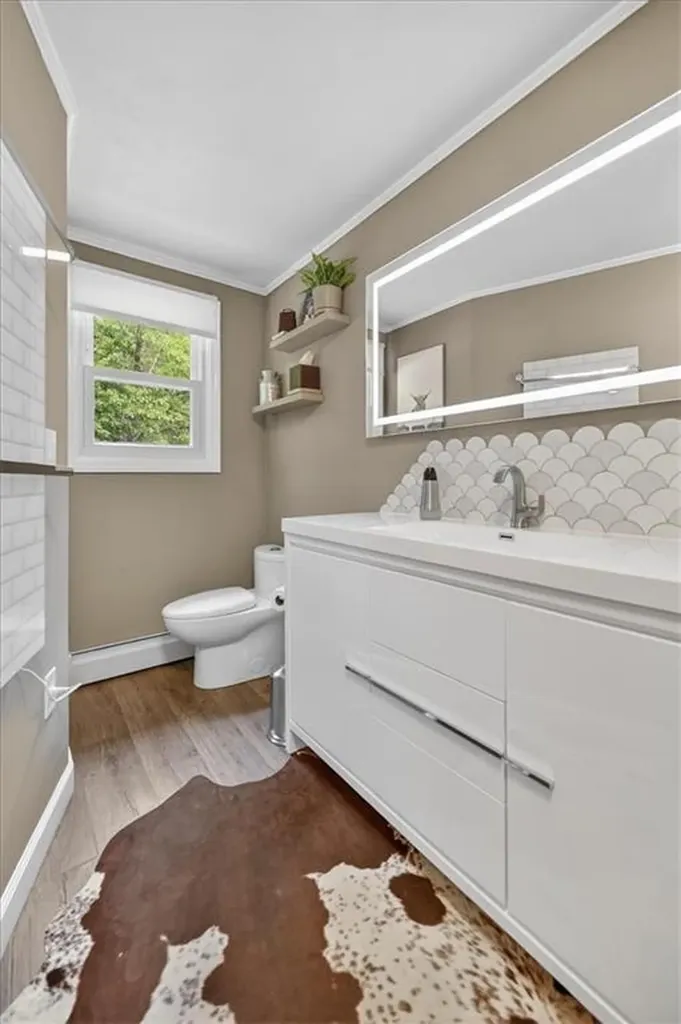9 Friendship Lane Smithfield RI 02917