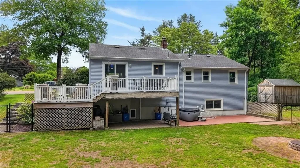 9 Friendship Lane Smithfield RI 02917