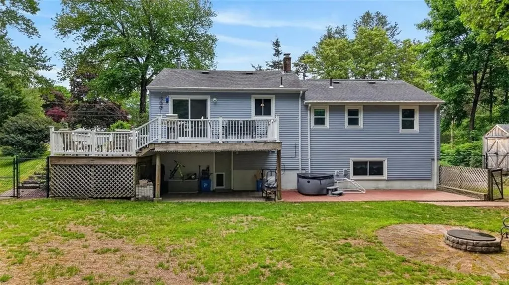 9 Friendship Lane Smithfield RI 02917